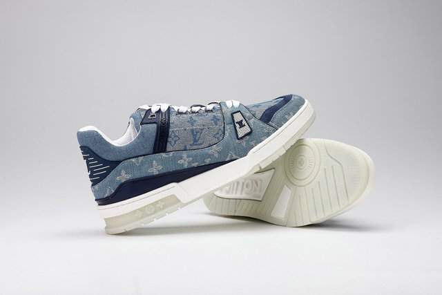 Picture of Louis Vuitton Shoes _SKUSZ35-46051714957